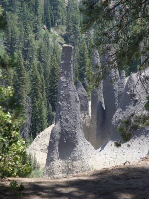 Pinnacles near Crater Lake